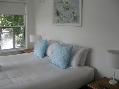 Noosa Entrance Waterfront Resort - Holiday Jervis Bay 12