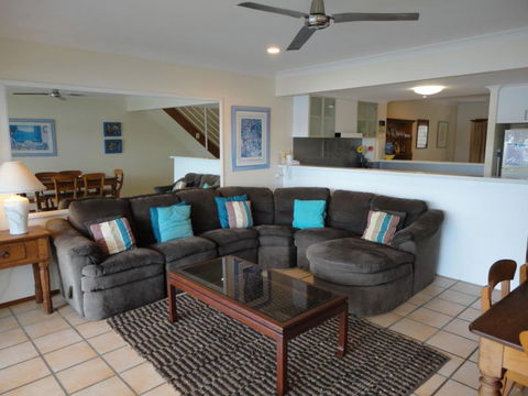 Noosa Entrance Waterfront Resort - Holiday Jervis Bay 13
