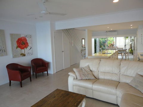 Noosa Entrance Waterfront Resort - Holiday Jervis Bay 3