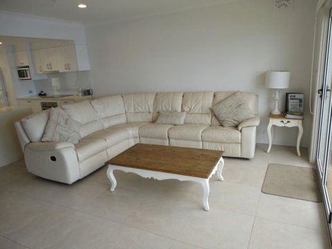 Noosa Entrance Waterfront Resort - Holiday Jervis Bay 14
