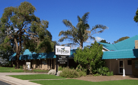 The Tropicana Motor Inn - Holiday Jervis Bay 0