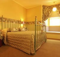 The Russell Hotel - Holiday Jervis Bay