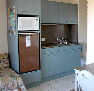 Caloundra Suncourt Motel - Holiday Jervis Bay 2