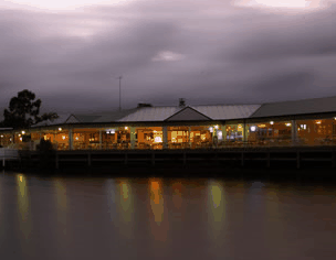 Waterfront Hotel - Holiday Jervis Bay