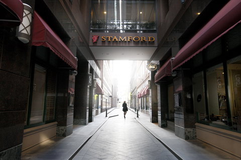 Stamford Plaza Melbourne - Holiday Jervis Bay 2