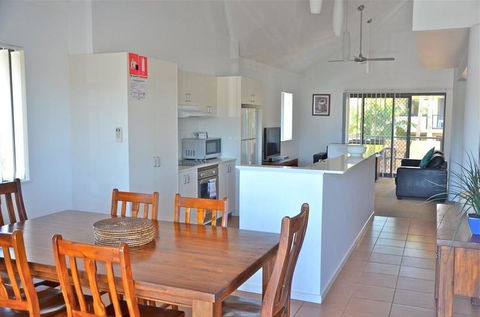 Outrigger Bay Apartments - Holiday Jervis Bay 12