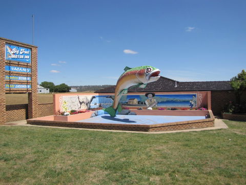 The Big Trout Motor Inn - Holiday Jervis Bay 0