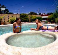 Mackay Motor Inn - Holiday Jervis Bay