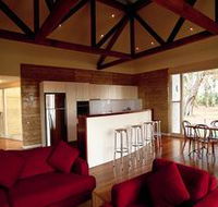 The Menzies Retreat - Holiday Jervis Bay