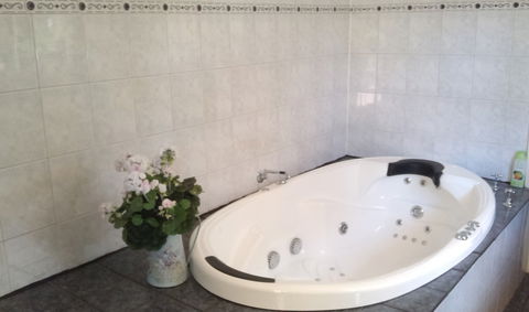 Angaston Rose B&B - Holiday Jervis Bay 4