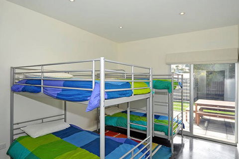 Seagulls At Hayborough - Holiday Jervis Bay 1