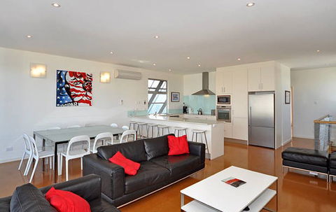 Seagulls At Hayborough - Holiday Jervis Bay 6