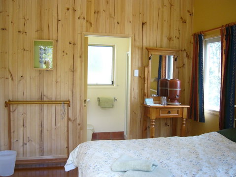 Glasshouse Mountains Ecolodge - Holiday Jervis Bay 1