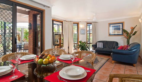 Calinda Sol Holiday Townhouse Byron Bay - Holiday Jervis Bay 2