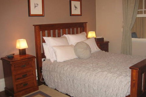 Bridal Falls Cottage - Holiday Jervis Bay 2