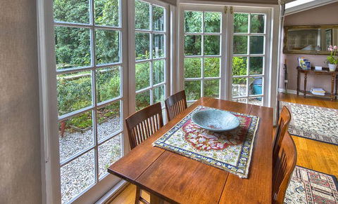 Bridal Falls Cottage - Holiday Jervis Bay 3