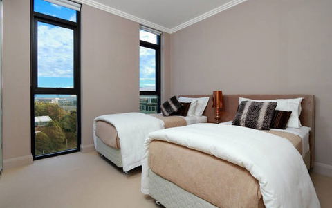 Australia Towers 19.06 - Holiday Jervis Bay 2