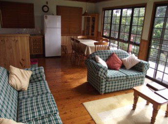 Alpine Lodge - Holiday Home - Holiday Jervis Bay 8