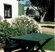 Dunalan Host Farm Cottage - Holiday Jervis Bay