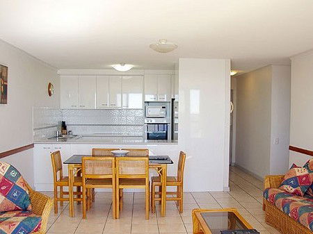 Trafalgar Towers - Holiday Jervis Bay 3