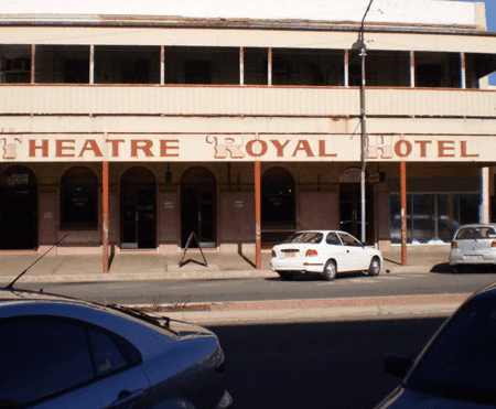 Theatre Royal Hotel - Holiday Jervis Bay
