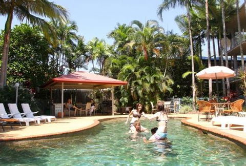 Cairns Reef Apartments And Motels - Holiday Jervis Bay 1