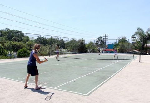 Cairns Reef Apartments And Motels - Holiday Jervis Bay 4