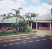 Clermont Motor Inn - Holiday Jervis Bay