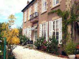 Adelaide Hills Chateau Gardenique B&b - Holiday Jervis Bay 0