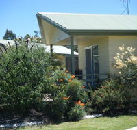Pepper Tree Cabins - Holiday Jervis Bay