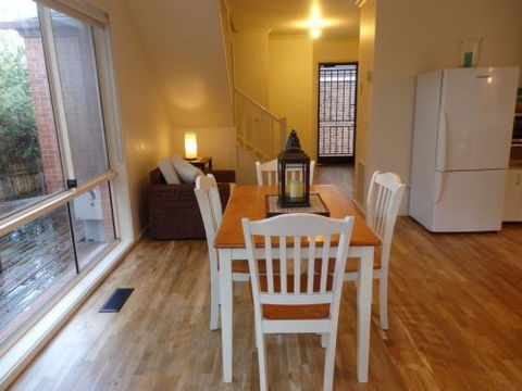 CENTREPOINT UNITS - HEIDELBERG - Holiday Jervis Bay 7