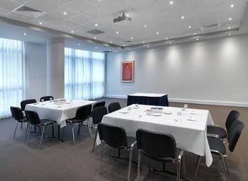 Adina Apartment Hotel Sydney, Harbourside - Holiday Jervis Bay 2