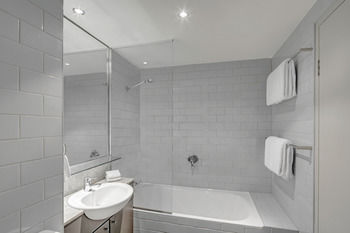 Adina Apartment Hotel Chippendale - Holiday Jervis Bay 3