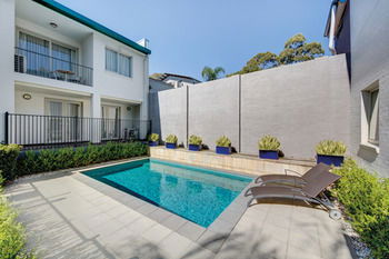 Adina Apartment Hotel Chippendale - Holiday Jervis Bay 20