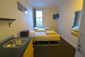 Cambridge Lodge - Hostel/Backpacker - Holiday Jervis Bay 12