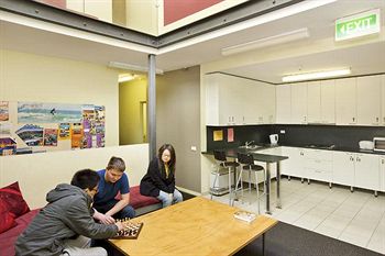 Cambridge Lodge - Hostel/Backpacker - Holiday Jervis Bay 1