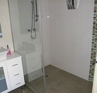 DeaposVine Escape - Holiday Jervis Bay