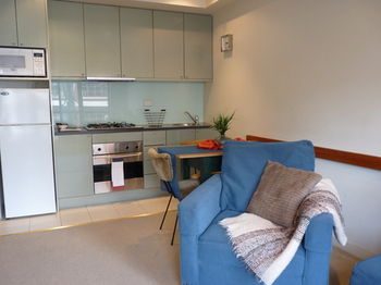 Australian Home Away @ Market Square Melbourne - Holiday Jervis Bay 7