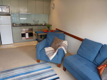 Australian Home Away @ Market Square Melbourne - Holiday Jervis Bay 9