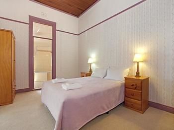 The Victoria & Albert Guesthouse - Holiday Jervis Bay 4