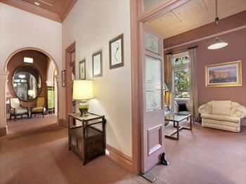 The Victoria & Albert Guesthouse - Holiday Jervis Bay 11