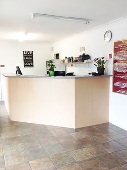 Ashton Townhouse Motel And Suites - Holiday Jervis Bay 22