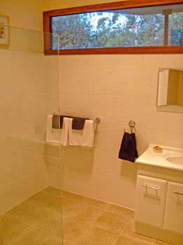 Valley Farm Vineyard Cottages - Holiday Jervis Bay 12