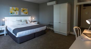 CH On Peel Boutique Hotel - Holiday Jervis Bay 11