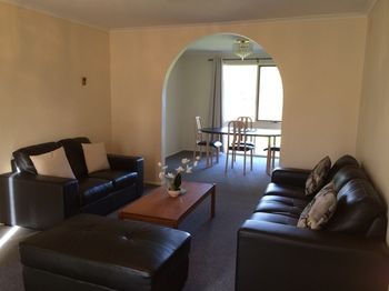 Australian Home Away At East Doncaster - Holiday Jervis Bay 17