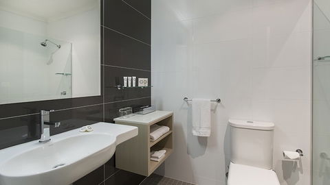BEST WESTERN PLUS Apollo International Hotel - Holiday Jervis Bay 20