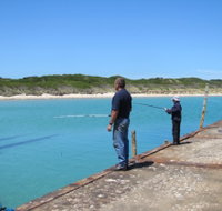 Three Hummock Island Accommodation - Holiday Jervis Bay