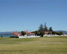 Low Head Pilot Station Accommodation - Holiday Jervis Bay 5