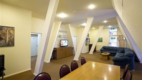 Alpha Ski Lodge - Holiday Jervis Bay 1