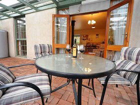 Coach House St Helens Cottages - Holiday Jervis Bay 3